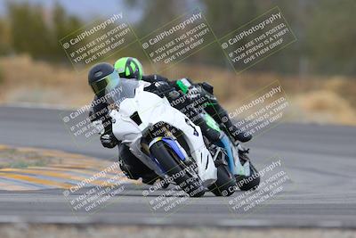 media/Jan-15-2023-SoCal Trackdays (Sun) [[c1237a034a]]/Turn 3 (1115am)/